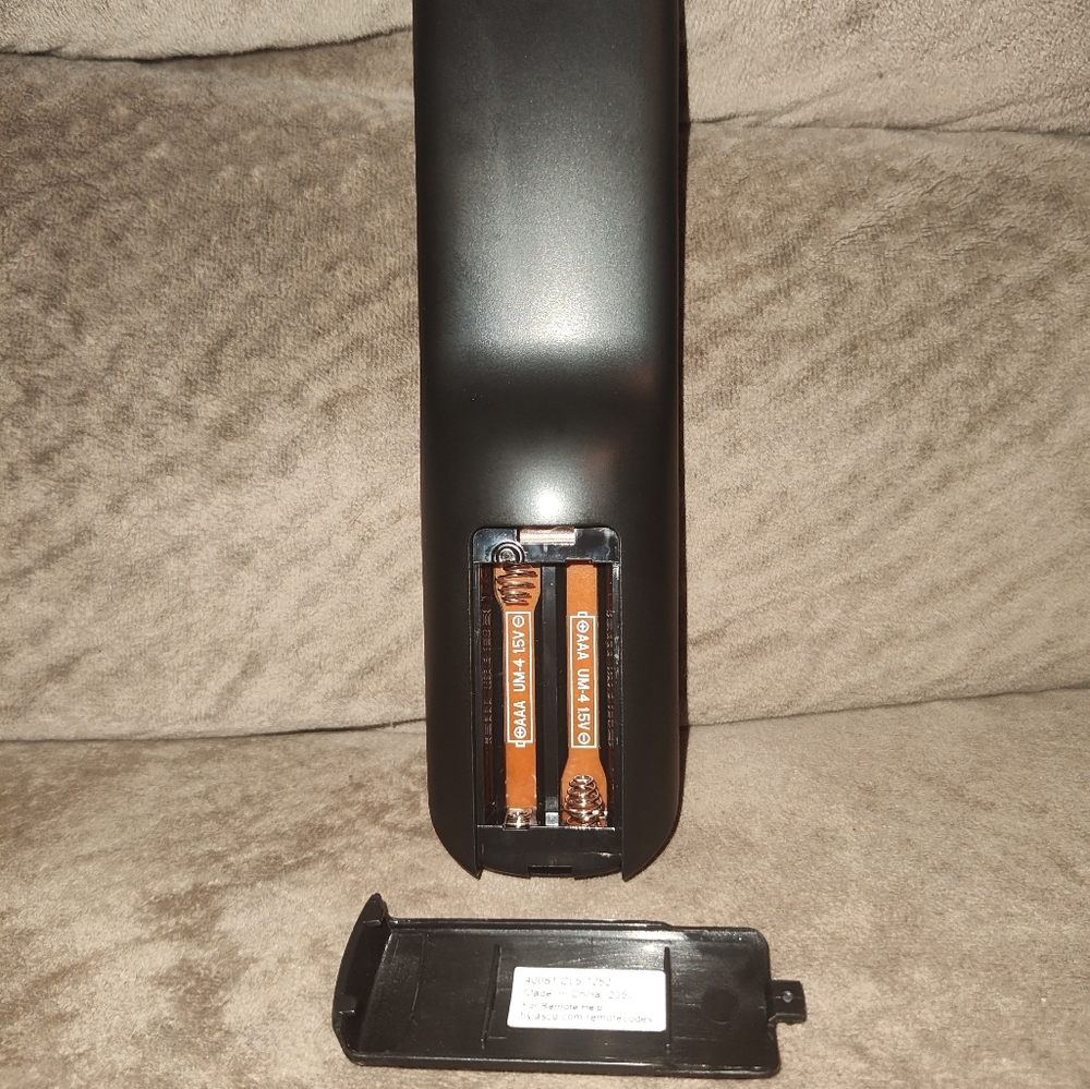 GE Pro Universal Remote 4 Device - Picture 5 of 7